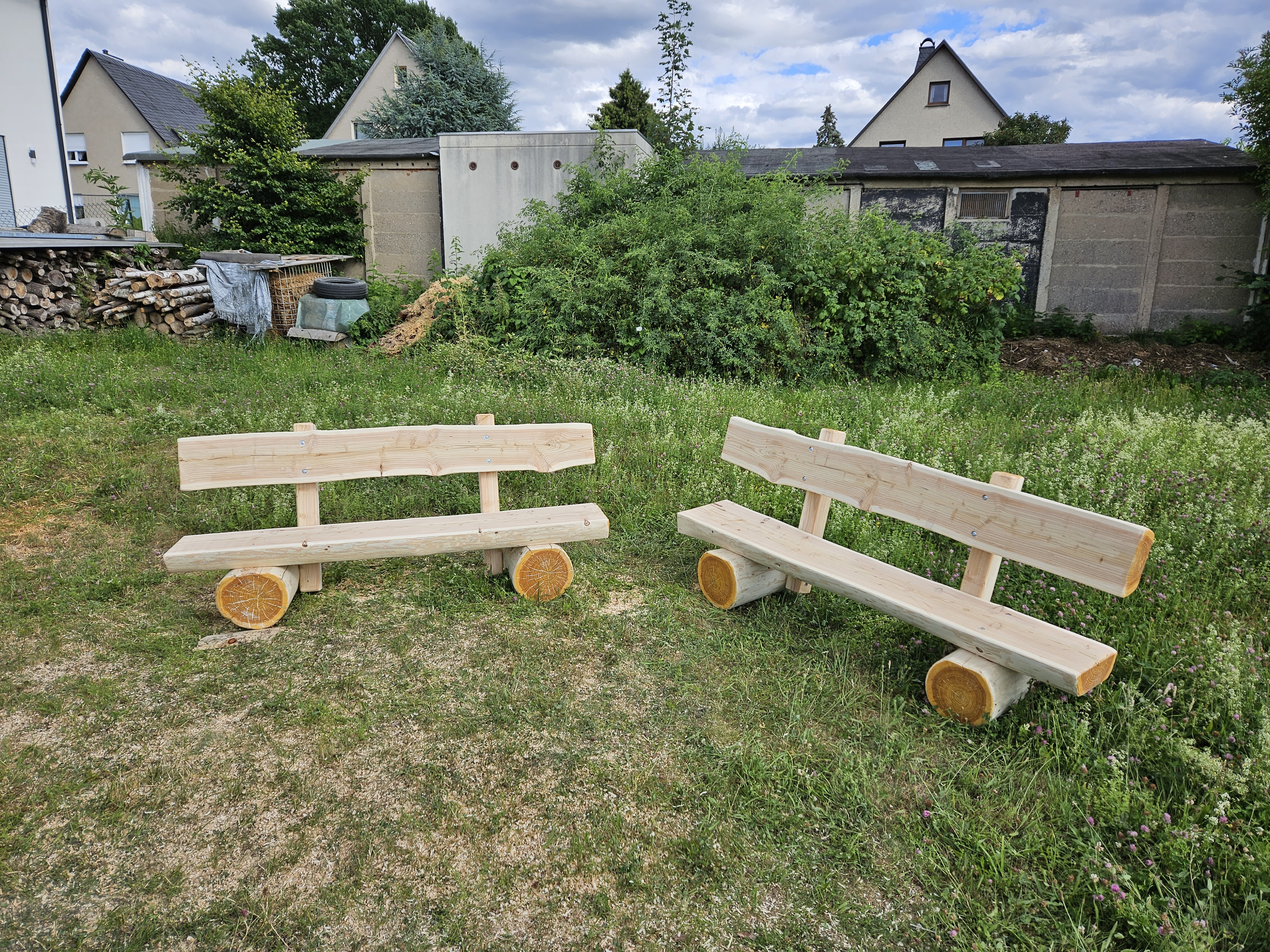 Holzbank